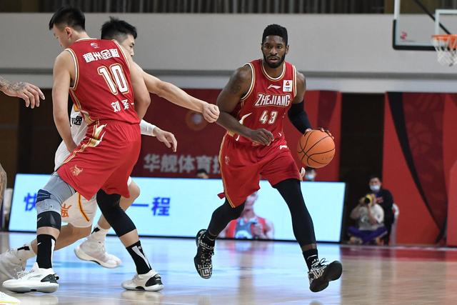 山东队在联赛中稳定发挥